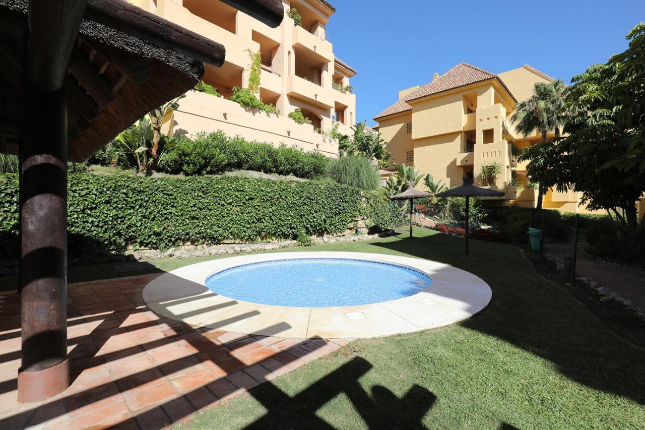 Duquesa Village Apartment - 2 Bed/2 Bath Apartment With Panoramic Sea Views مانيلفا المظهر الخارجي الصورة