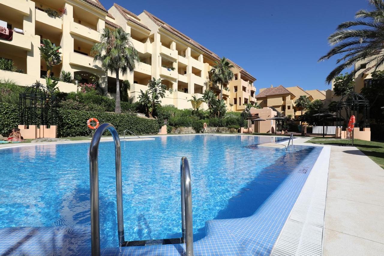 Duquesa Village Apartment - 2 Bed/2 Bath Apartment With Panoramic Sea Views مانيلفا المظهر الخارجي الصورة